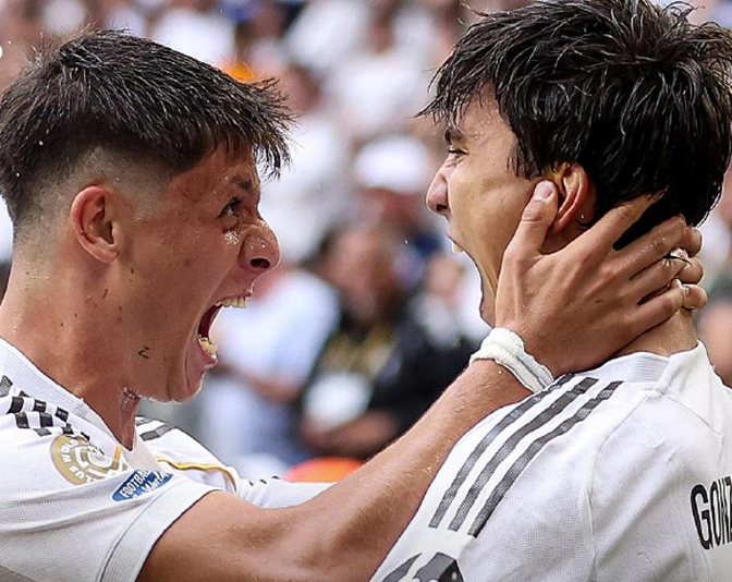 清晨皇家马德里备战意大利杯,回应争议细节曝光,压力陡增,年轻球员得到机会 清晨皇家马德里备战意大利杯,回应争议细节曝光,压力陡增,年轻球员得到机会