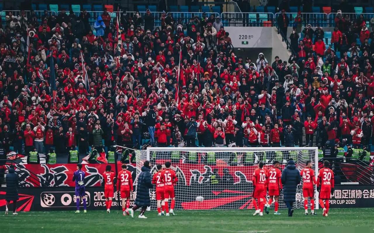 上海海港训练开放日，关键时刻豪取连胜引欢呼，欧冠在即，数据趋势出现新变化的简单介绍